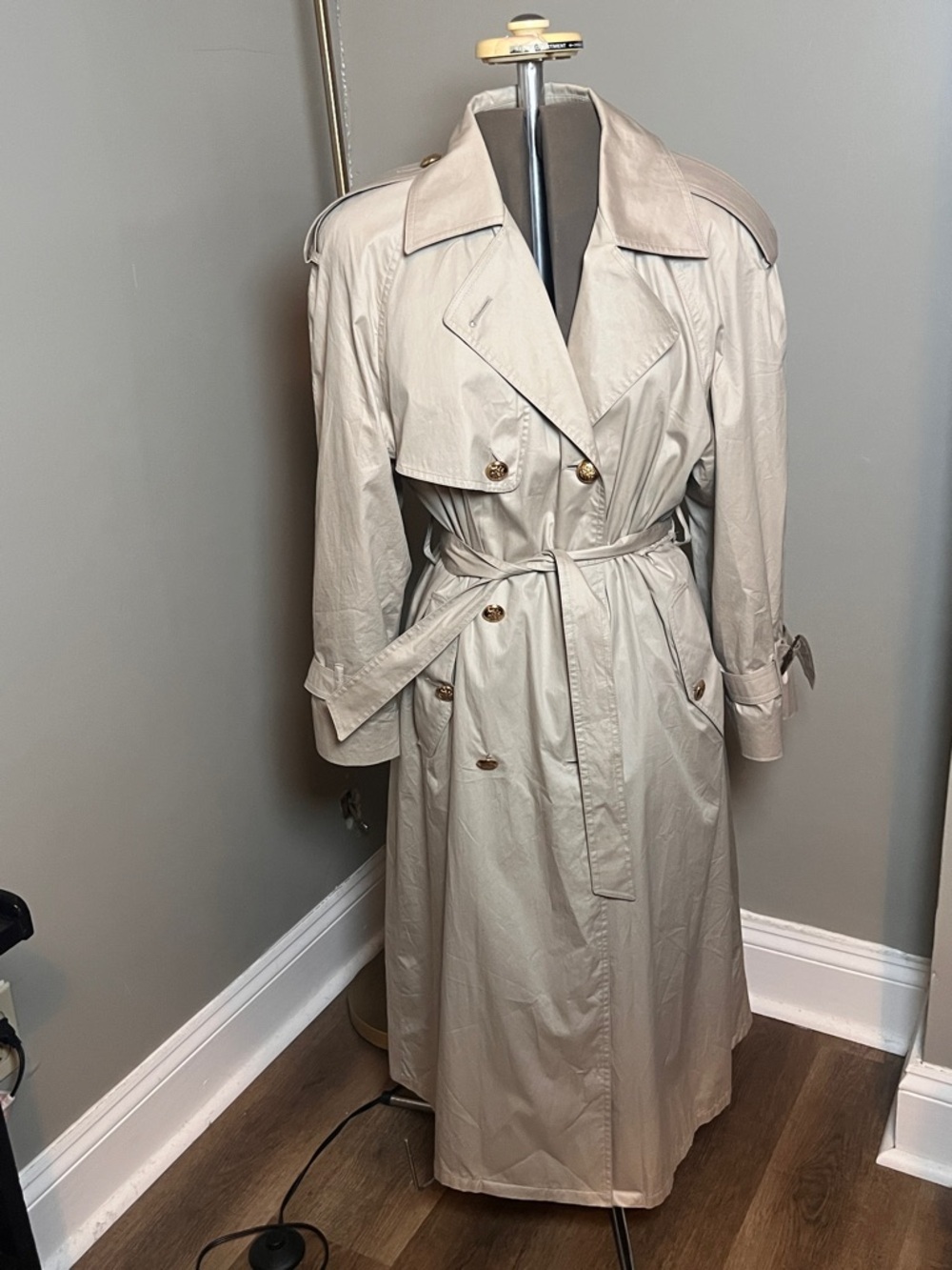 Vintage London Fog Khaki Trench Coat Double Breasted 10 Petite USA Londontown